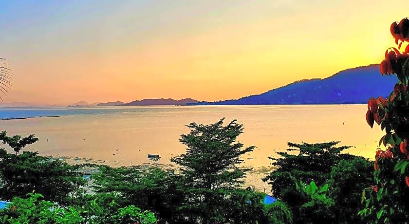 Cinnamon Beach Villas