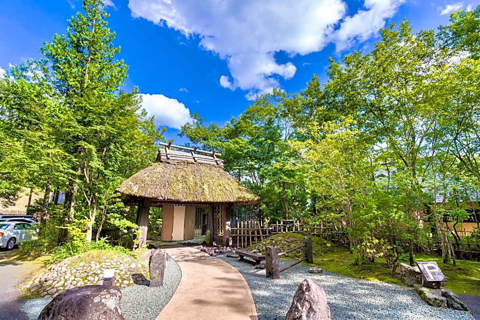 Satonoyu Waraku 13 years or older