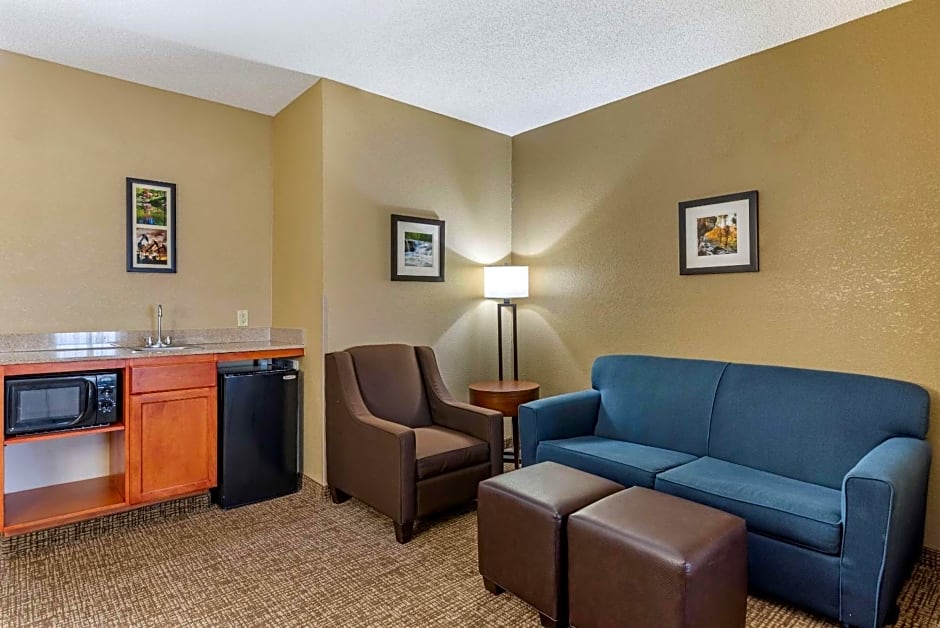 Comfort Inn & Suites El Dorado