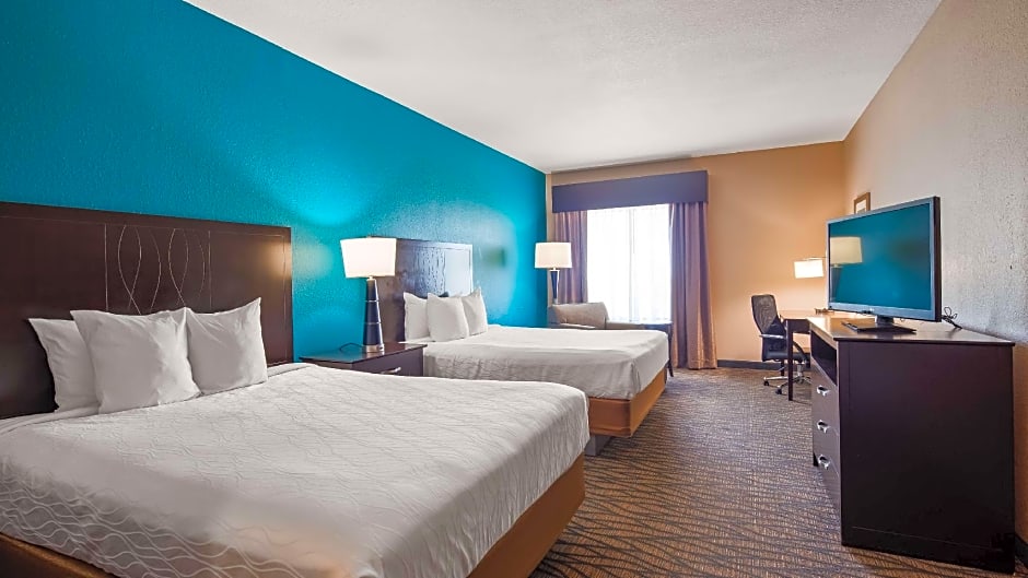 Best Western Plus Hiawatha Hotel