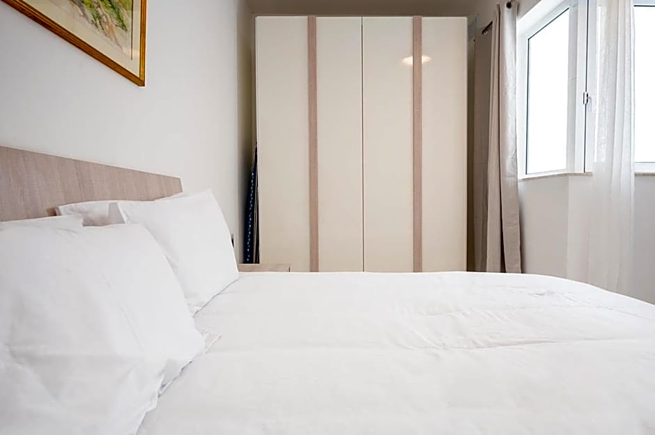 Msida Central Suites - EMMNIC Court