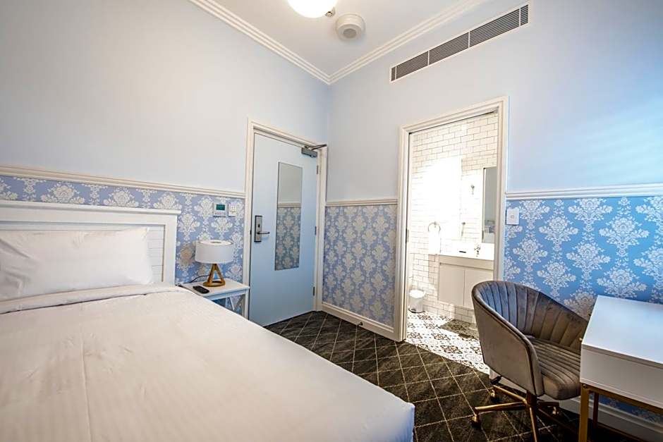 Bankstown Hotel