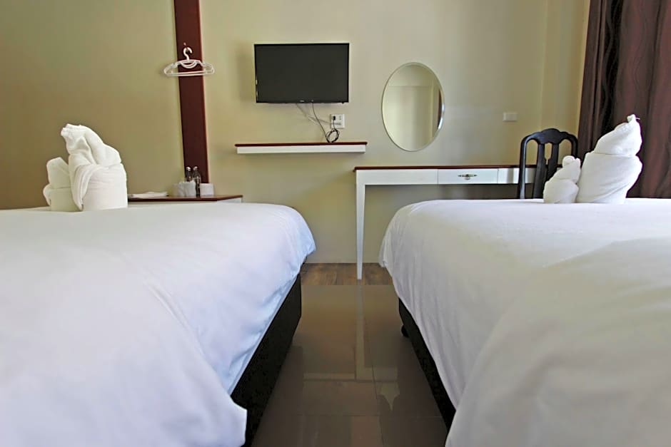 Baan Pordeedin