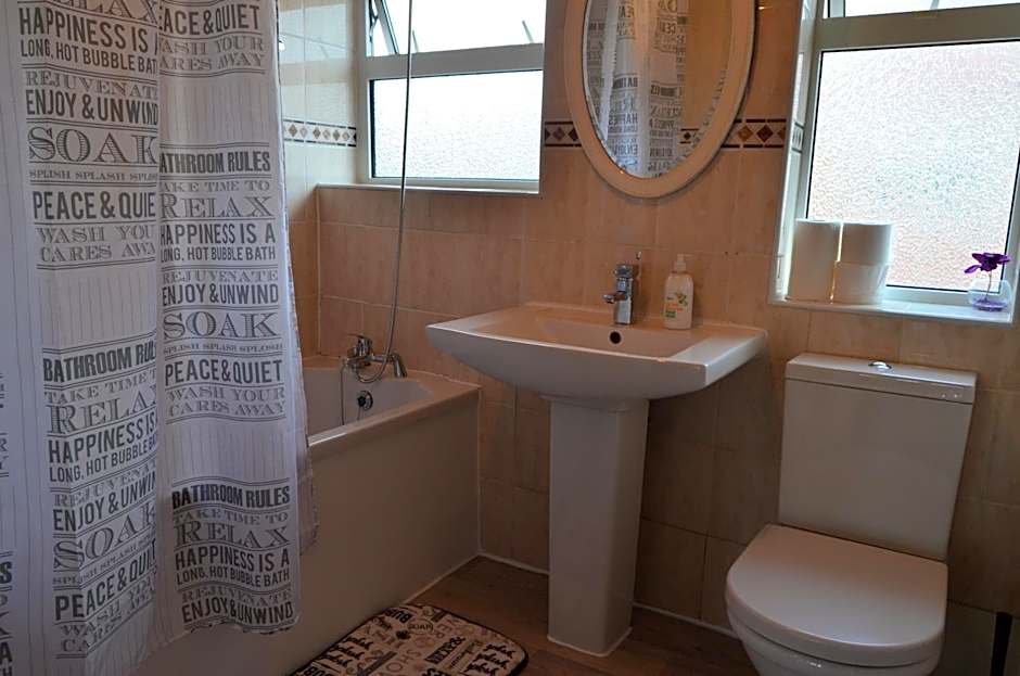 Old Trafford Guest House
