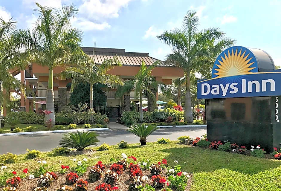 Days Inn by Wyndham Sarasota Bay