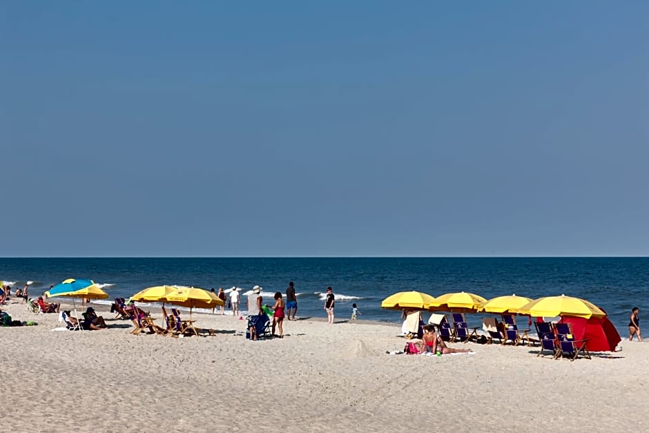 Hampton Inn & Suites by Hilton Carolina Beach Oceanfront