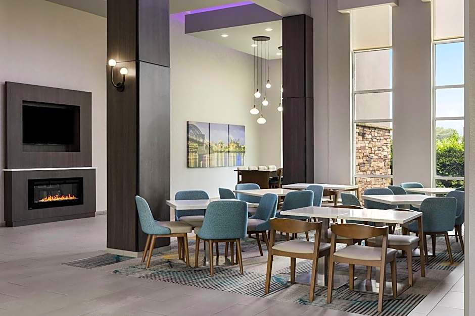 La Quinta Inn & Suites by Wyndham Chattanooga - East Ridge