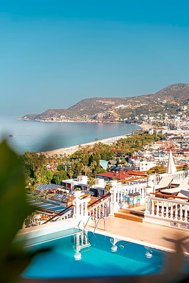 Sunny Hill Alya Hotel