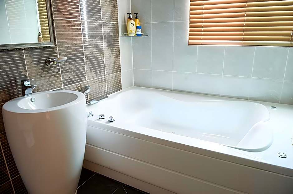 Pungnam Tourist Hotel