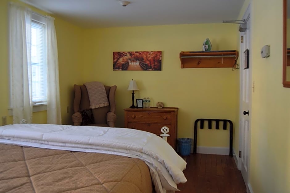 The New Hampshire Mountain Inn