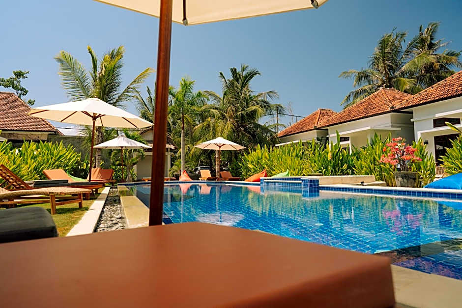 Nomada Villas - Giant Pool - Private Kitchen - Free Gym Access - Up to 40Mbps WiFi