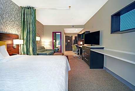 King Studio Suite - Non-Smoking