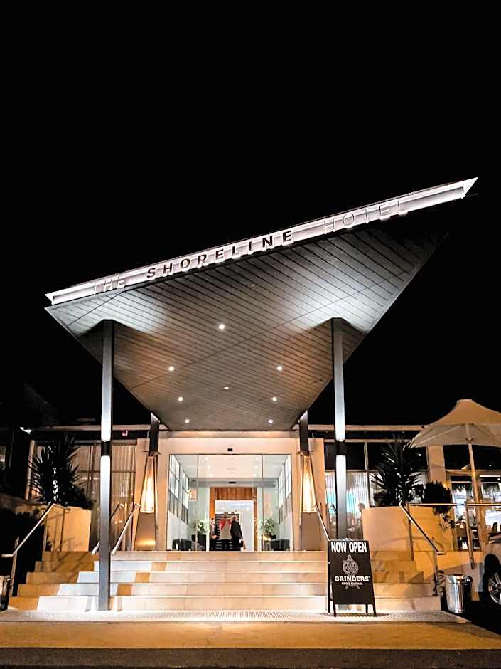 Shoreline Hotel
