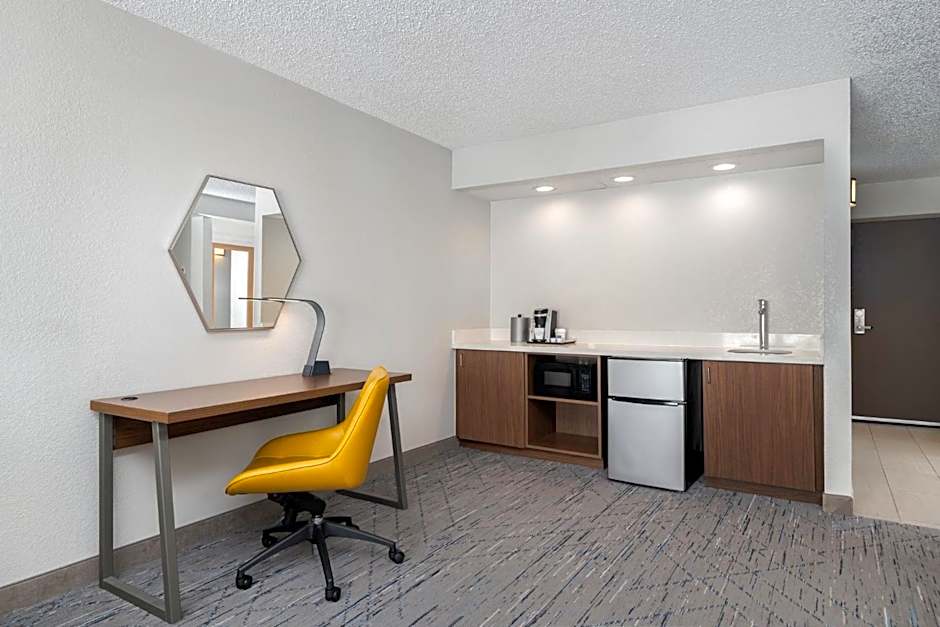 Holiday Inn Express Hotel & Suites Bentonville By IHG