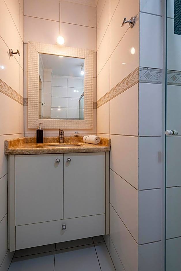 ITNC013 - Avenida Atlântica | Amplo apê com 3Q+3WC