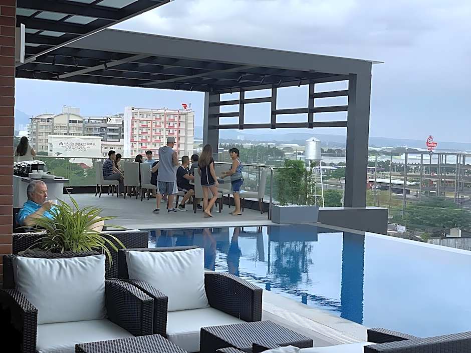 Capitol Hill Hotel and Suites