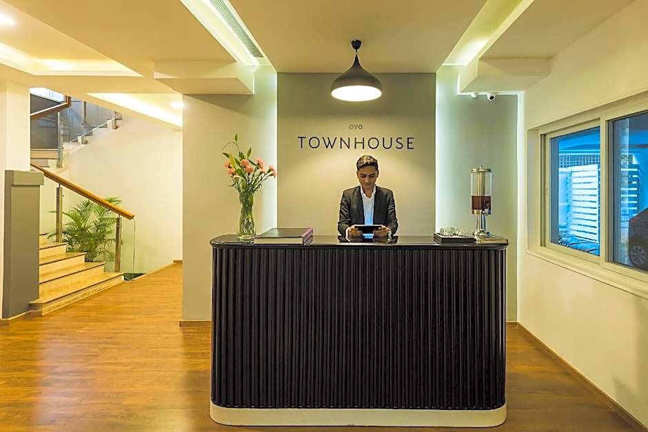 Super Townhouse 014 MG Road, Bangalore