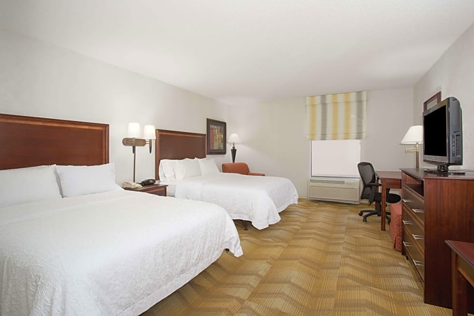 Photo 1 of 5 of 2 Queen Beds, Hearing/Mobility Accessible, Bathtub