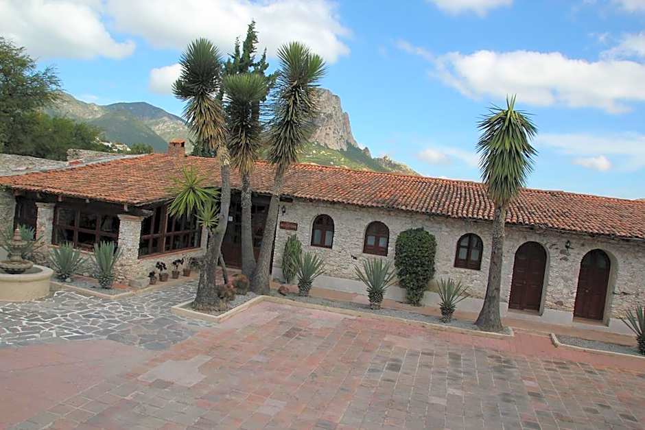 Hotel Parador Vernal
