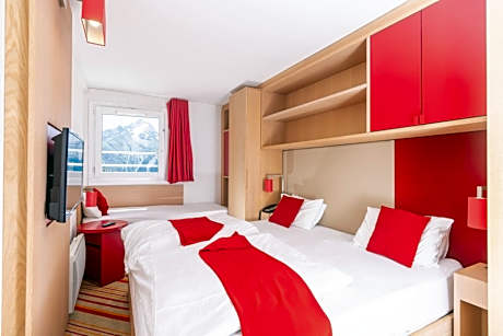 Triple Room with Private Bathroom