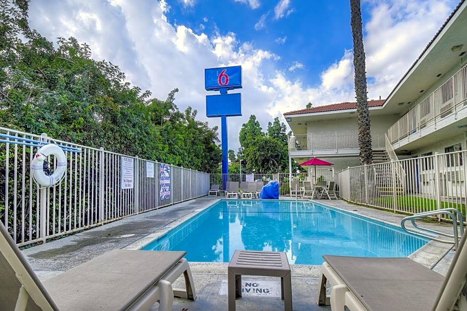 Motel 6 Chino, CA - Los Angeles Area