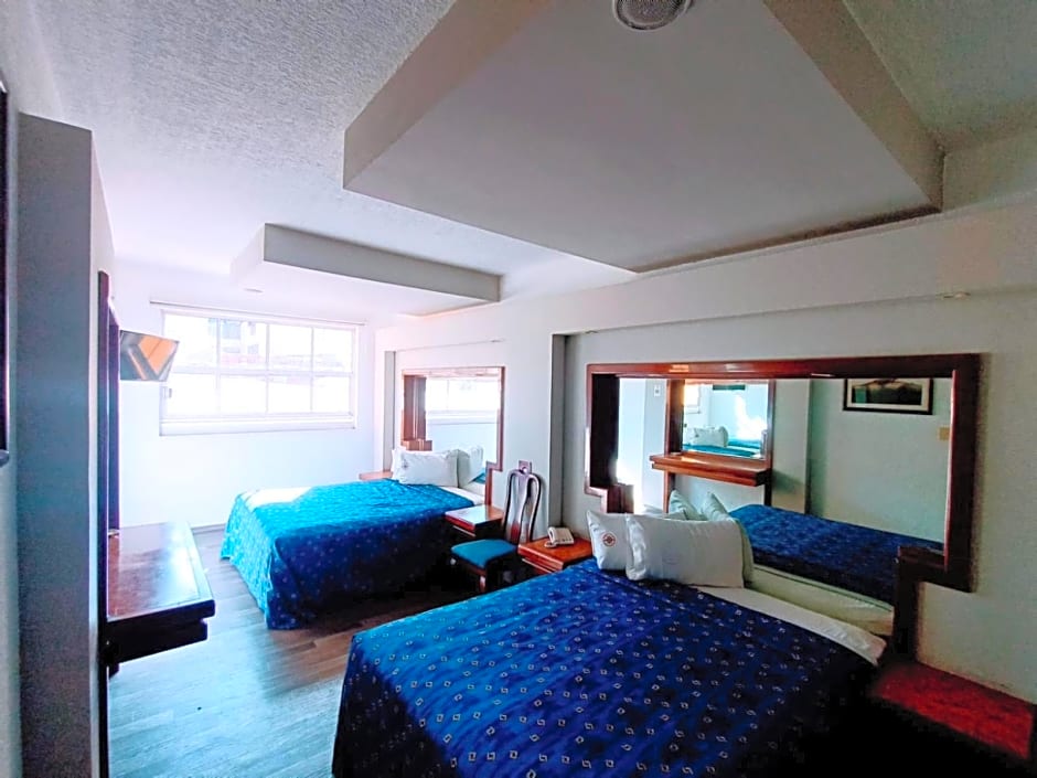 Hotel Mina