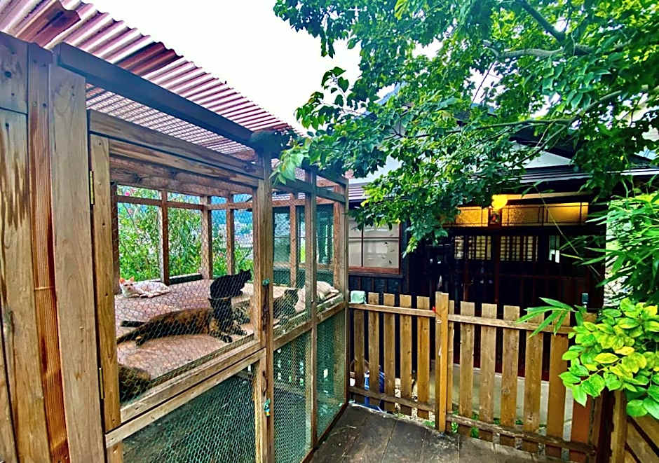 鞆猫庵 Tomo Nyahn