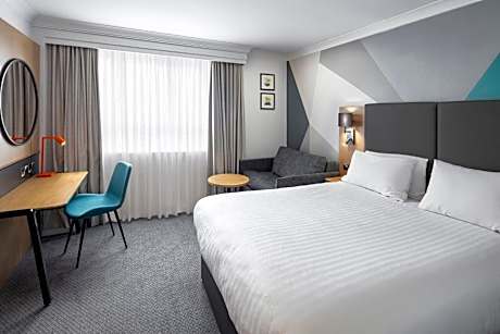Standard King Room with Sofa Bed