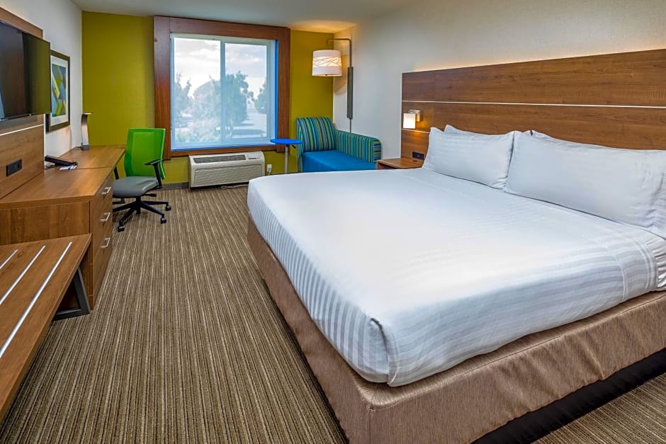 Holiday Inn Express Hotel & Suites Modesto-Salida