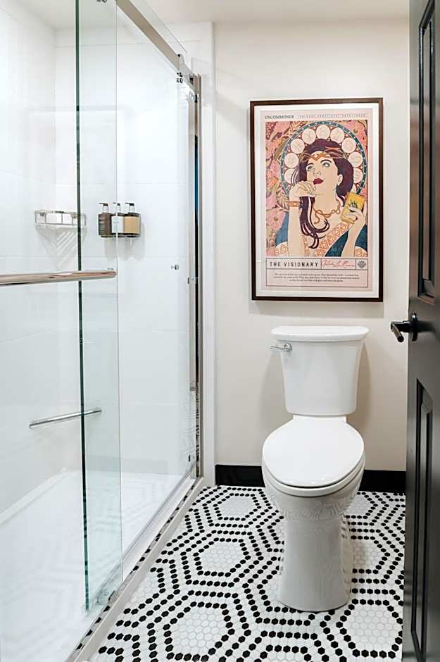 UNCOMMONER HOTEL by Reverie Boutique Collection