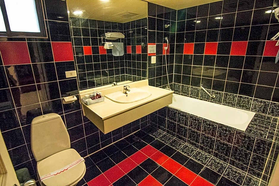 Katherine Plaza Hotel