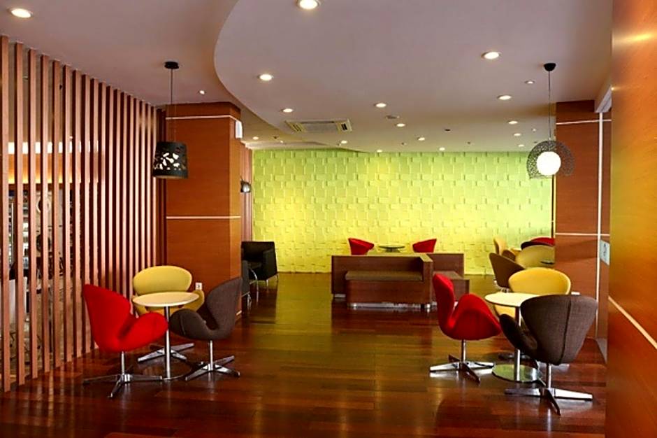 Life Hotel Sudirman Surabaya