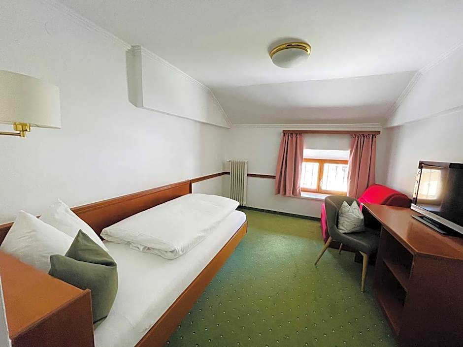 Gasthof Post St. Martin am Tgb.