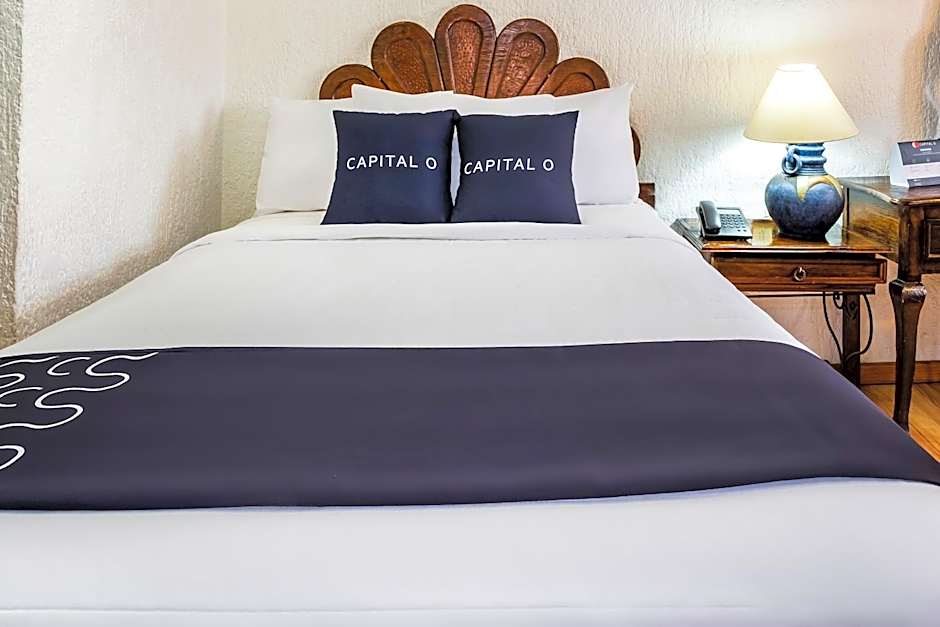 Capital O Hotel Central
