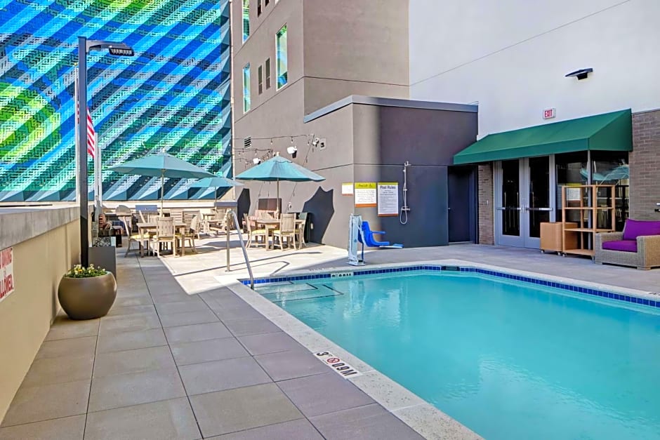 Home2 Suites By Hilton Charlotte Uptown