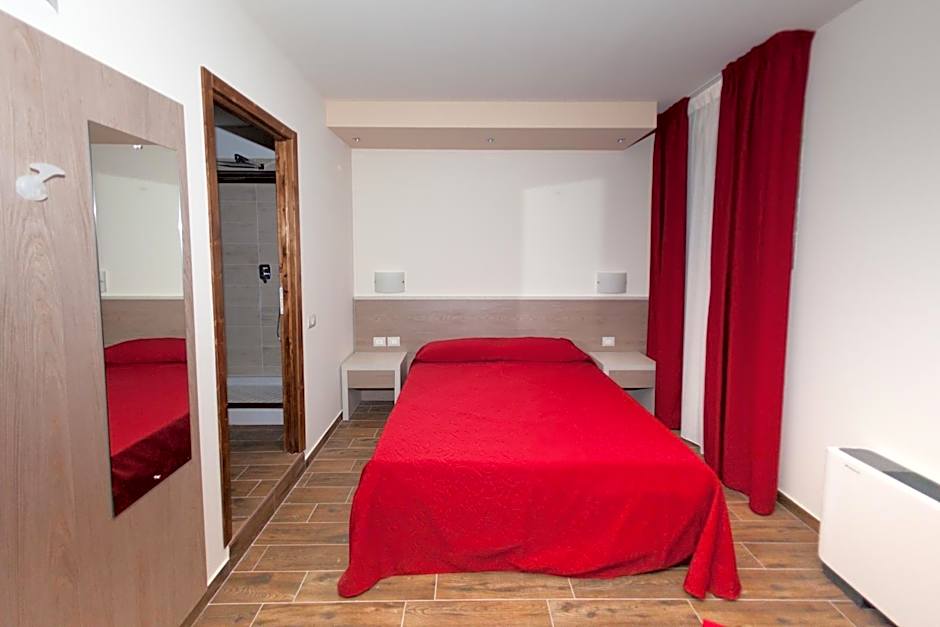 Double Room — 5 fotoğraftan 1. fotoğraf
