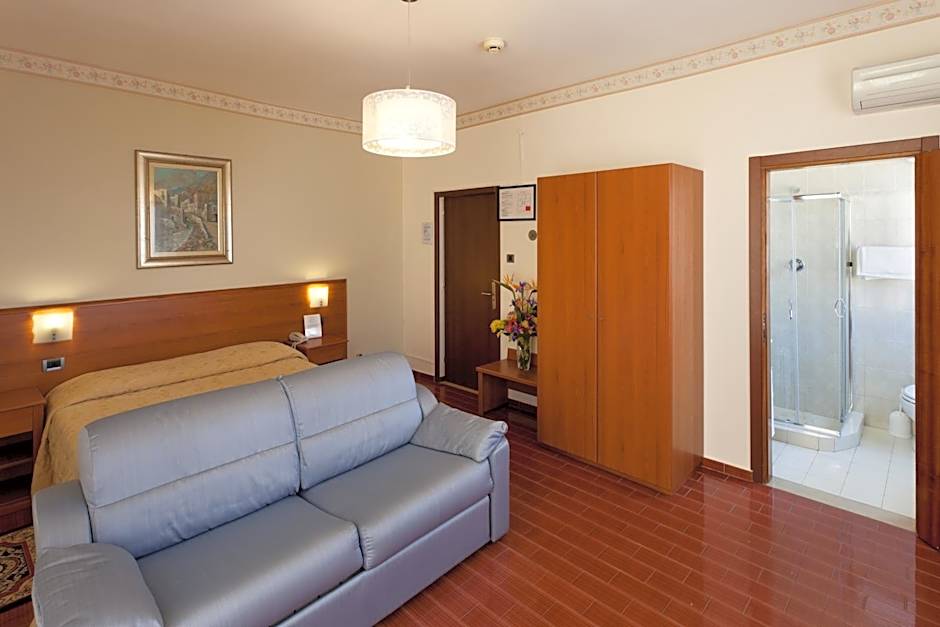 Parking Hotel Giardino