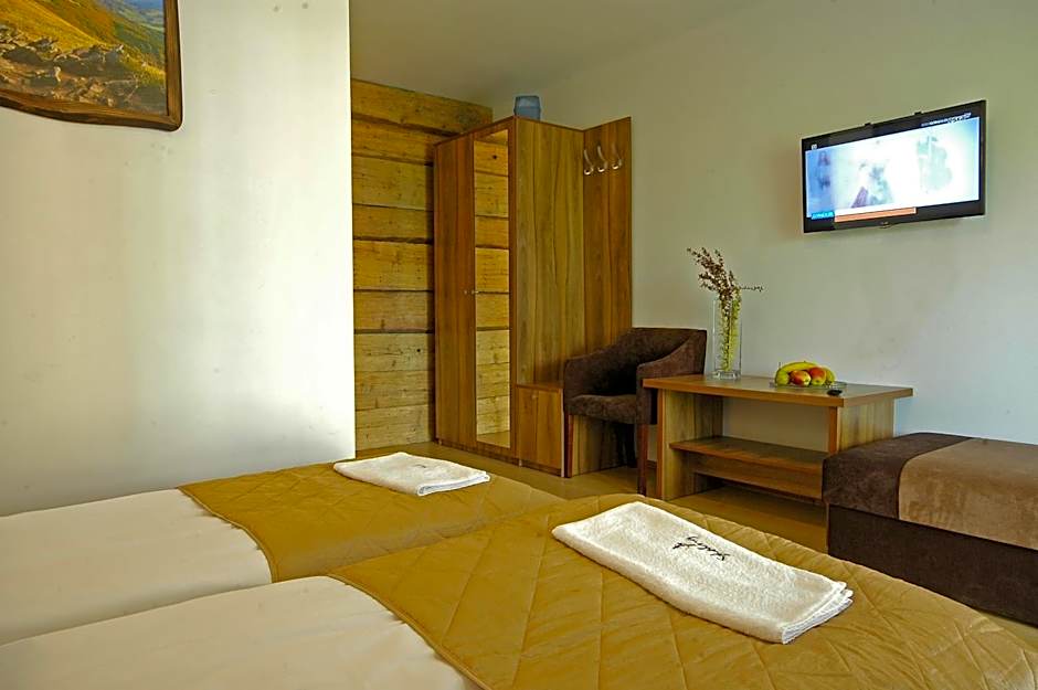 Dom na Skale - Apartamenty w Bieszczadach nad Soliną