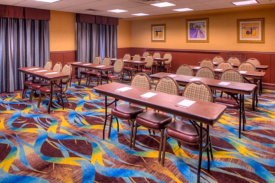 Hampton Inn By Hilton And Suites Ontario