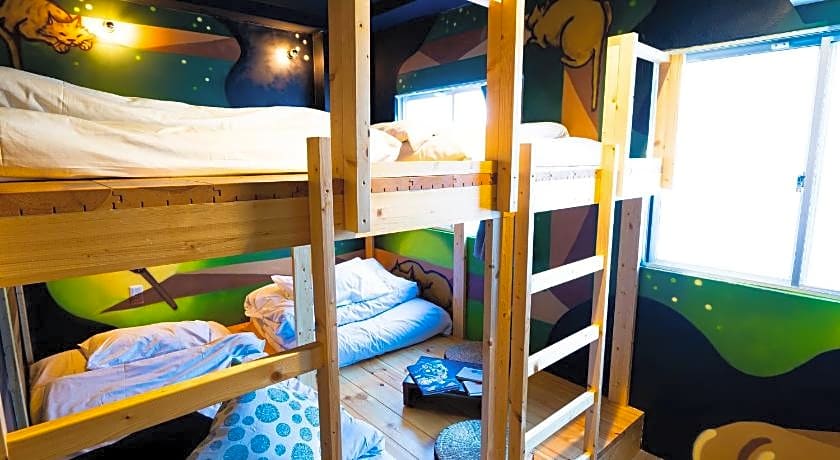 R Hostel Namba South