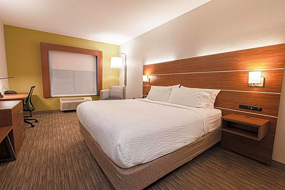 Holiday Inn Express Hotel & Suites East Lansing By IHG