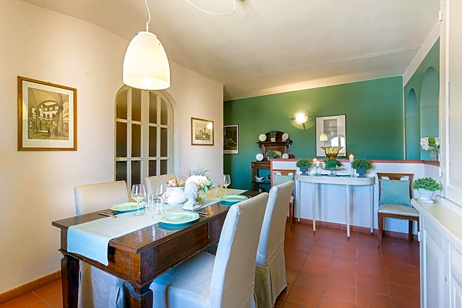 Casa Baino in Lucca With 2 Bedrooms and 1 Bathrooms