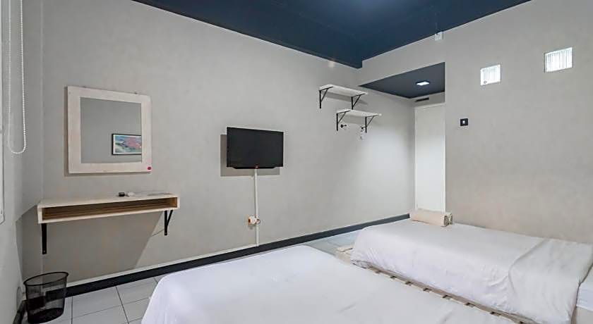 RedDoorz near Exit Toll Pasteur 5