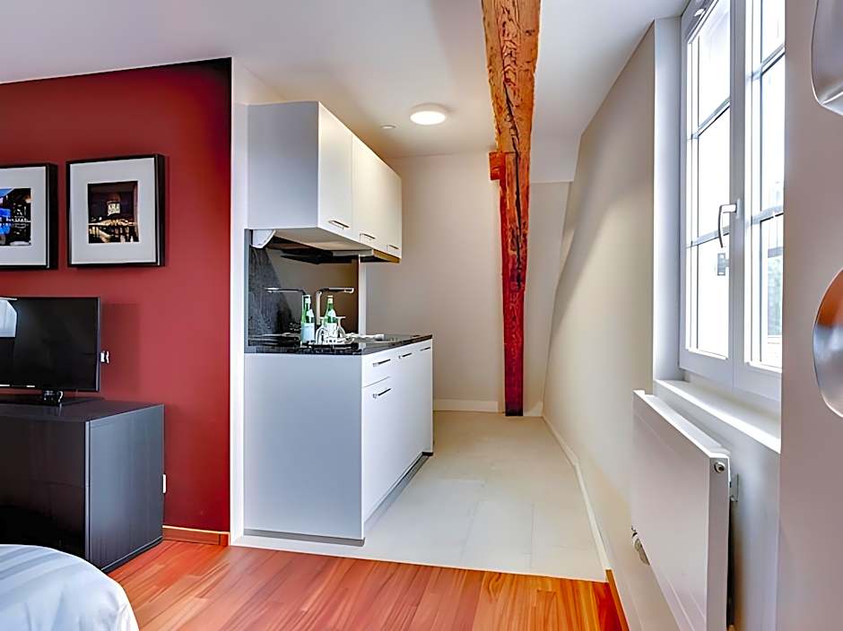 The Lubo - Self Check-In