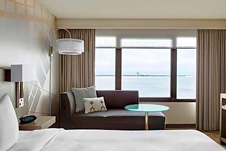 Guest Room King with Bay View