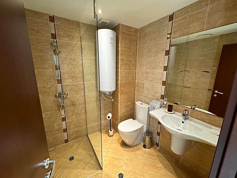 Sunny Duplex, Mountain Views, Spa Access, Near Bansko, Terra Complex