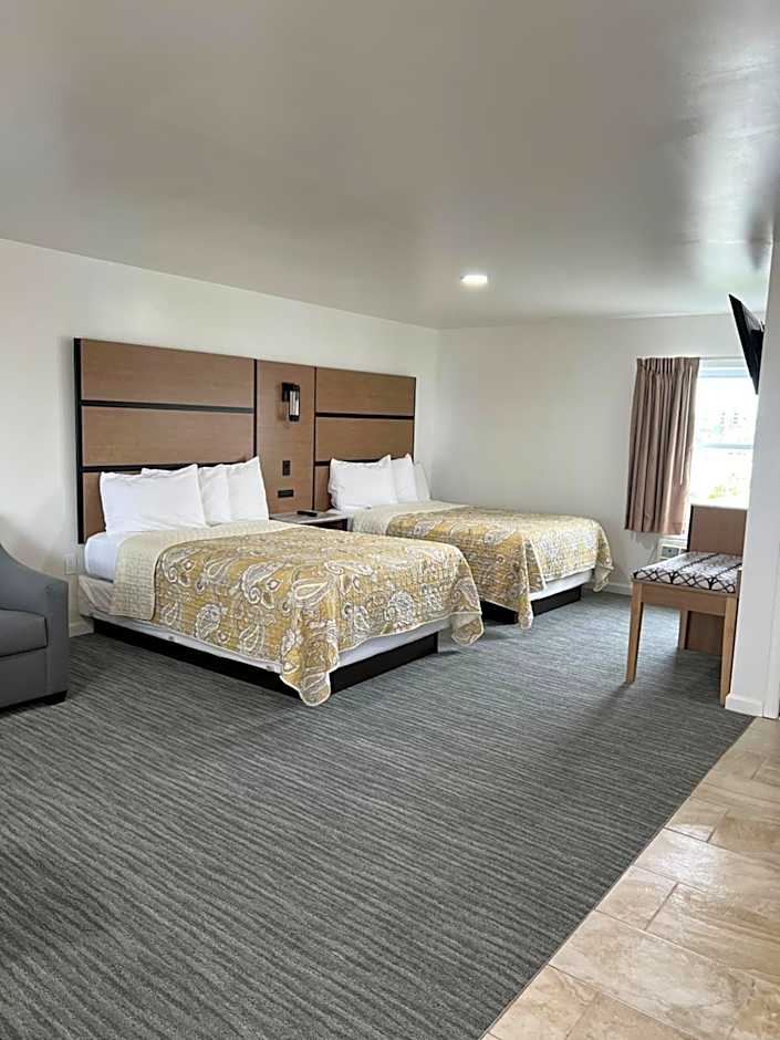 Crystal Sands Motel