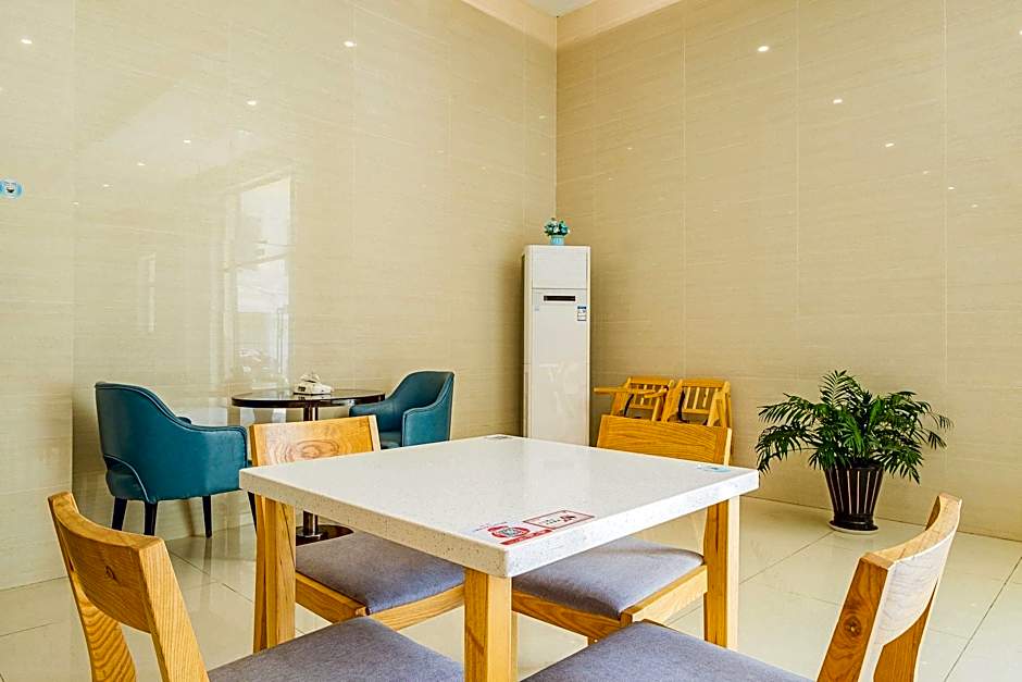 Greentree Inn Yangzhou Plaza Business Hotel – Yangzhou, VA
