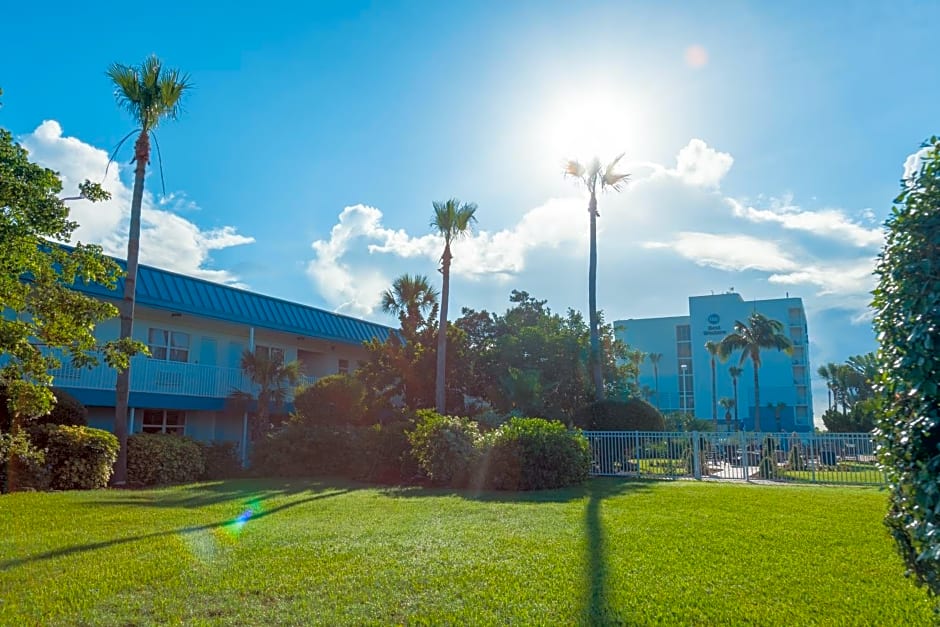 Best Western Cocoa Beach Hotel & Suites