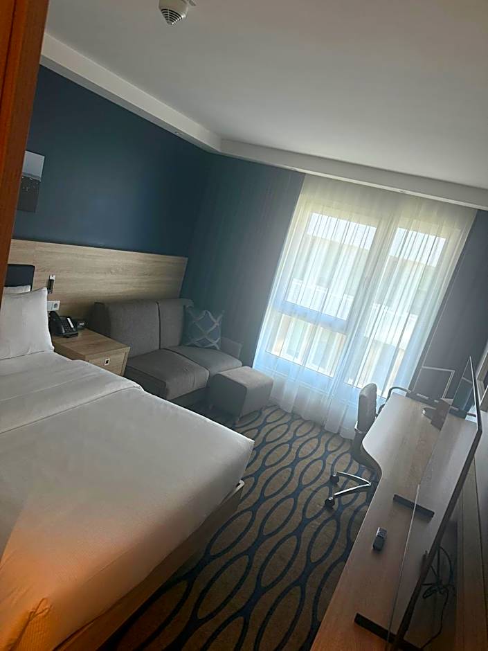 Hampton by Hilton Frankfurt Airport